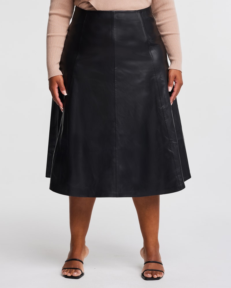 Front of a model wearing a size 16W Ashdown Pu Leather Skirt in BLACK by Estelle. | dia_product_style_image_id:323703